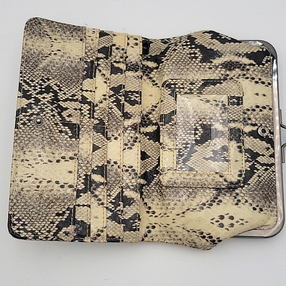 Jessica Simpson Clutch - Picture 5 of 5